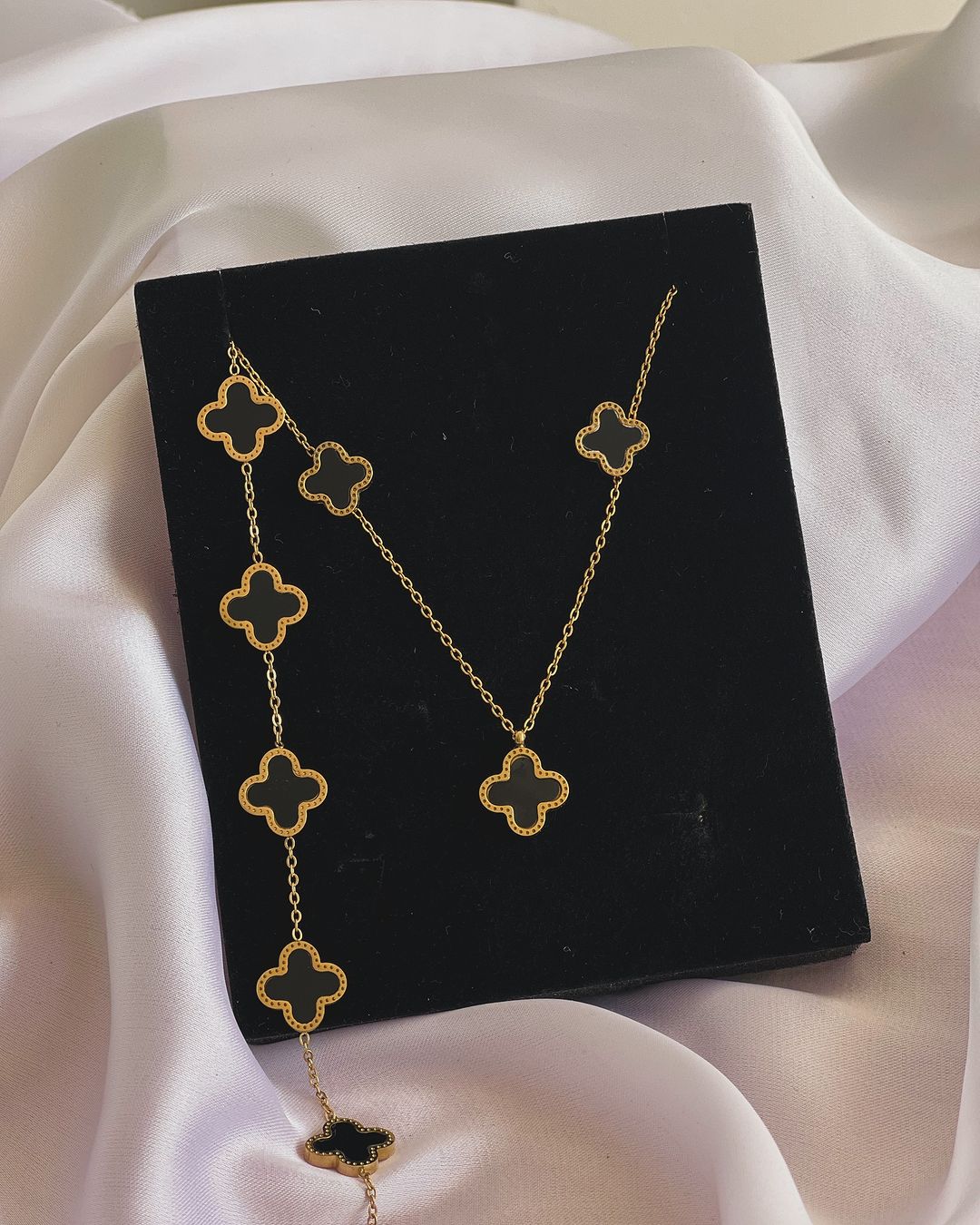 Amazing Clover Sets